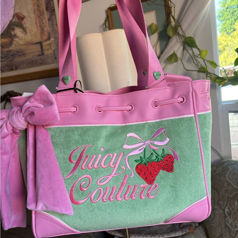 Juicy Couture Retro Green Strawberry Daydreamer